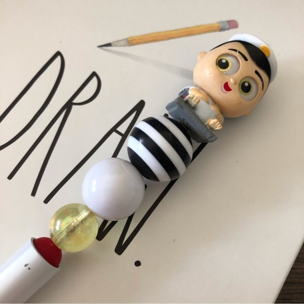 Disney Doorables: Wall-E: Captain B. McCrea handmade beaded pen